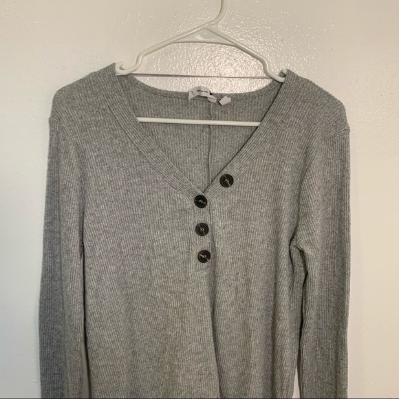 Cable & Gauge V-Neck Pullover Sweater Gray Ribbed - Picture 3 of 9